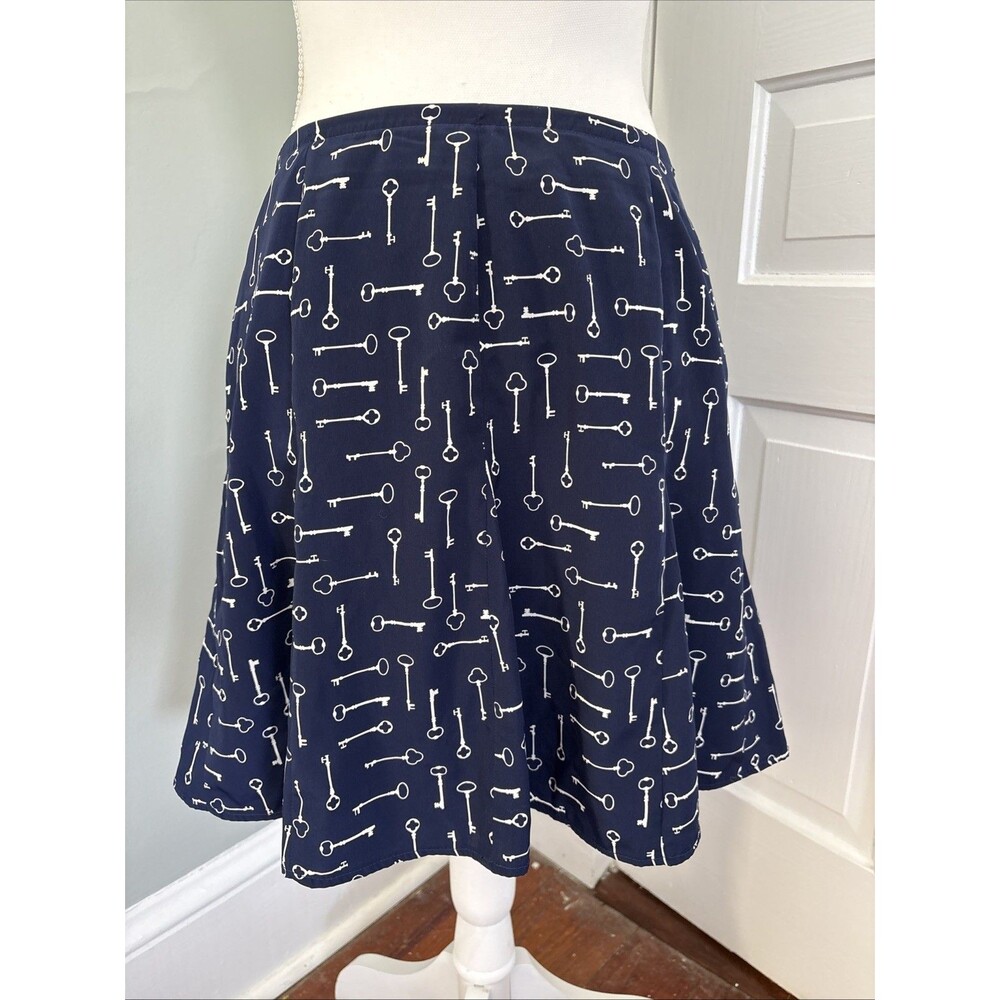 Banana Republic Factory Size 4 Navy Blue White Key Skirt Flare A-Line‎ Fluted